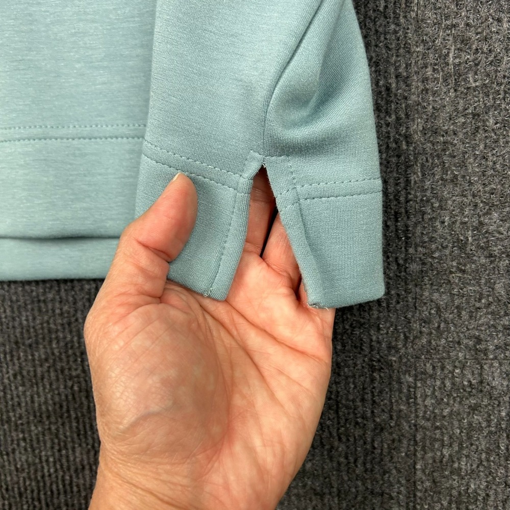 ALL CLOUD Cape Cod Mass. Large Long Sleeve Crop Sweater Slate Blue Beach Coastal - Picture 4 of 13